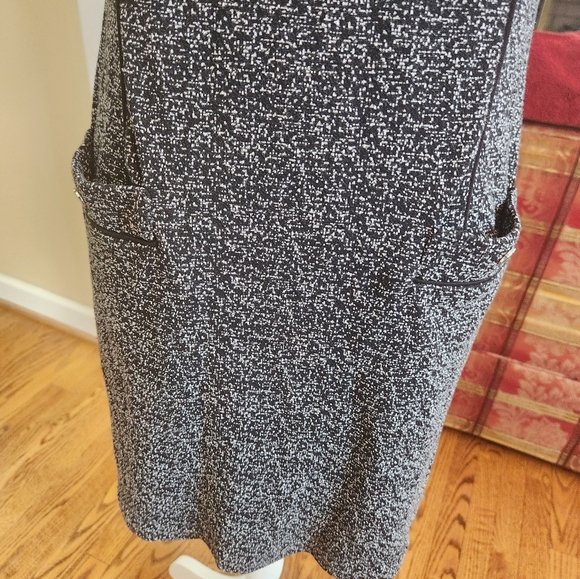 WHBM Professional black and white dress 8 - Picture 5 of 6